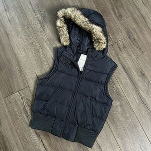 Dark Blue Aeropostale Puffy Vest Size Medium
